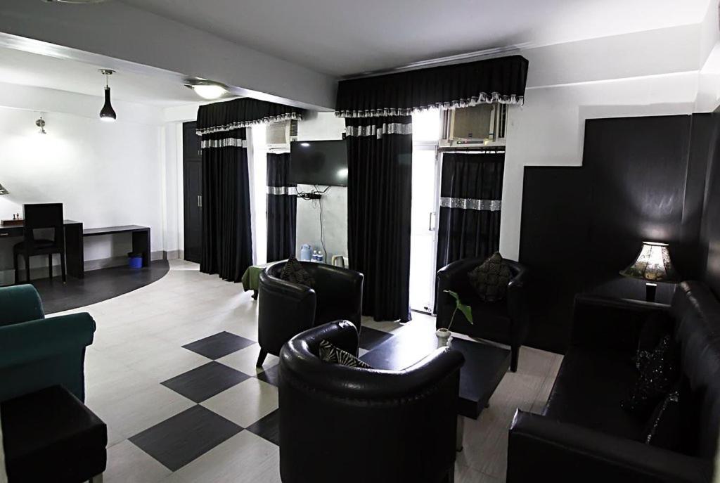 Hotel Aravali Heights Alvar Kültér fotó