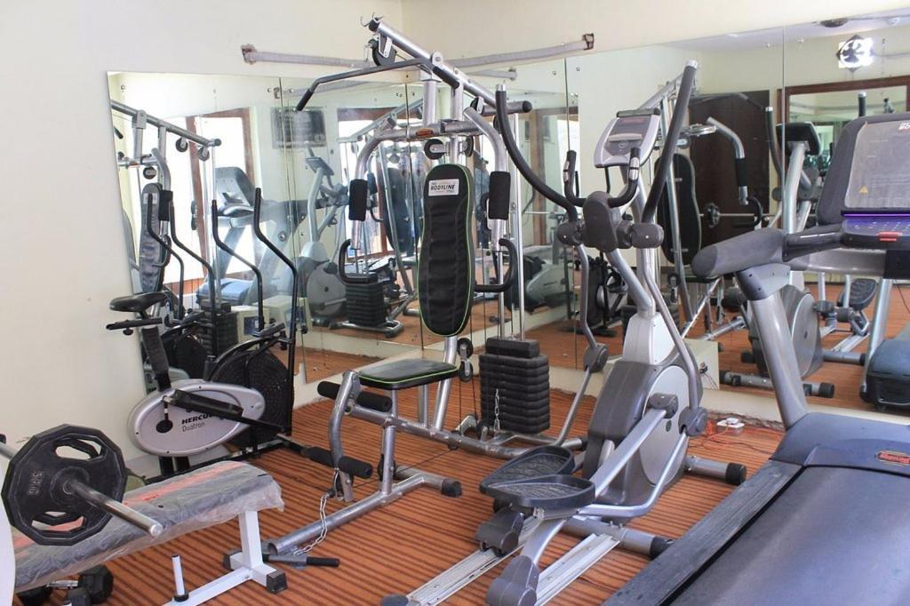 Hotel Aravali Heights Alvar Kültér fotó