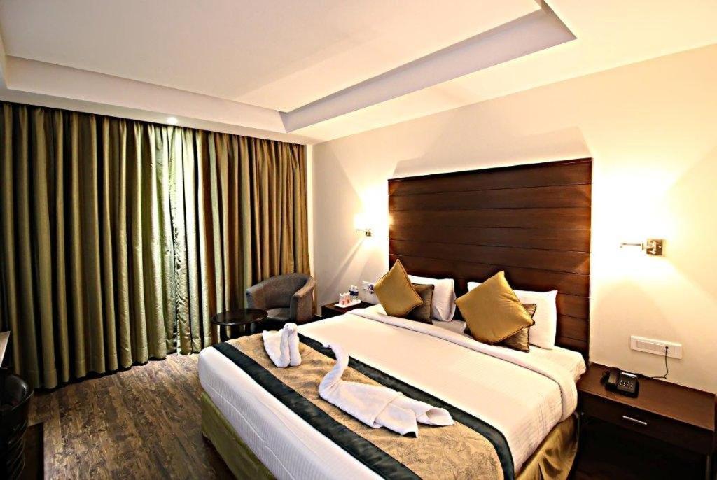 Hotel Aravali Heights Alvar Kültér fotó