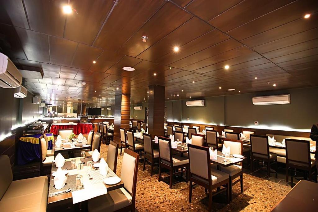 Hotel Aravali Heights Alvar Kültér fotó