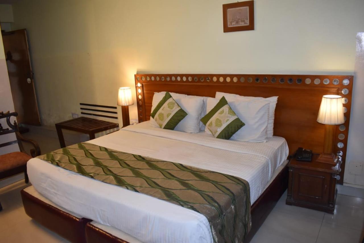 Hotel Aravali Heights Alvar Kültér fotó